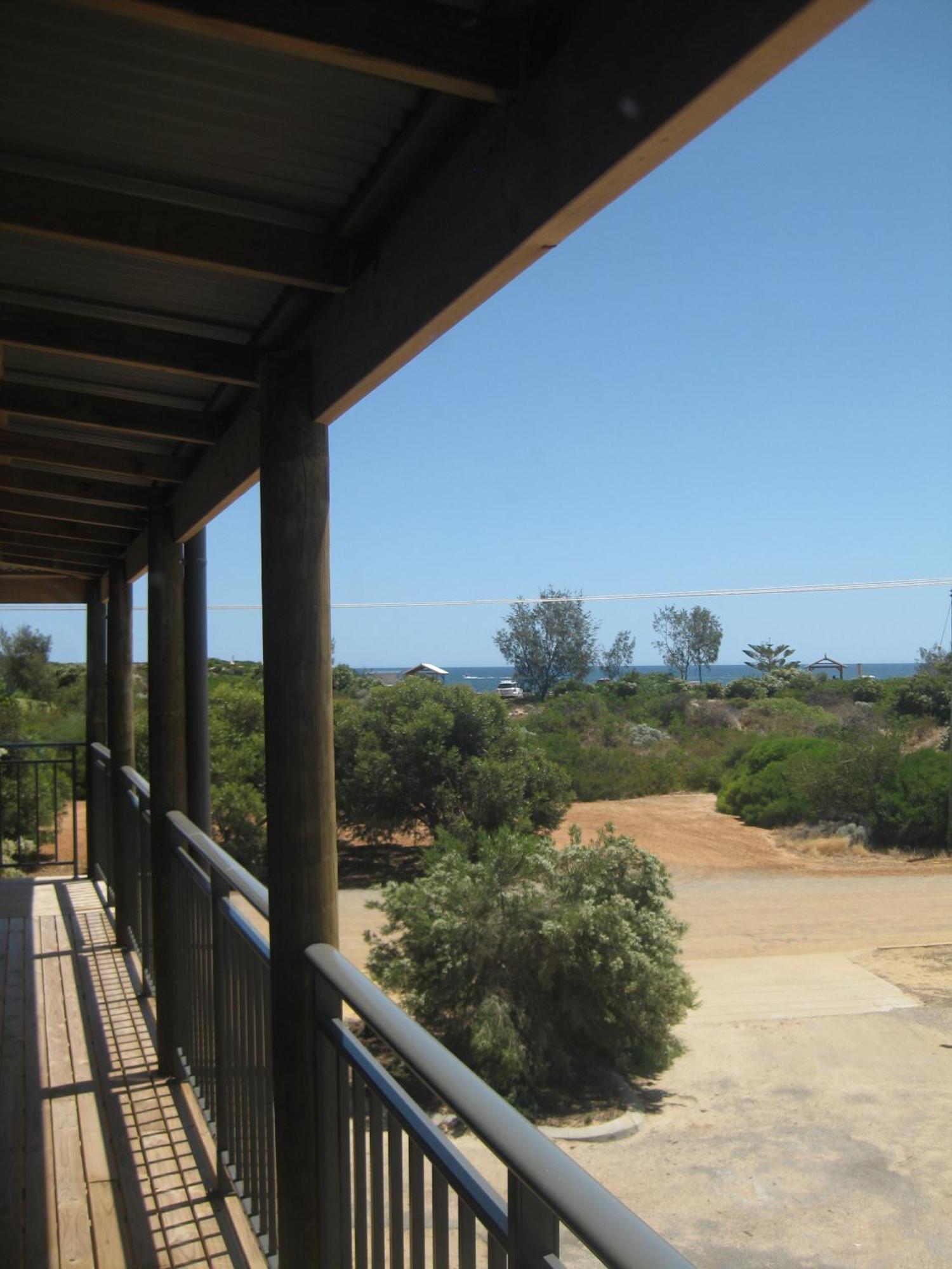 Centrebreak Beach Stay Green Head Exterior photo