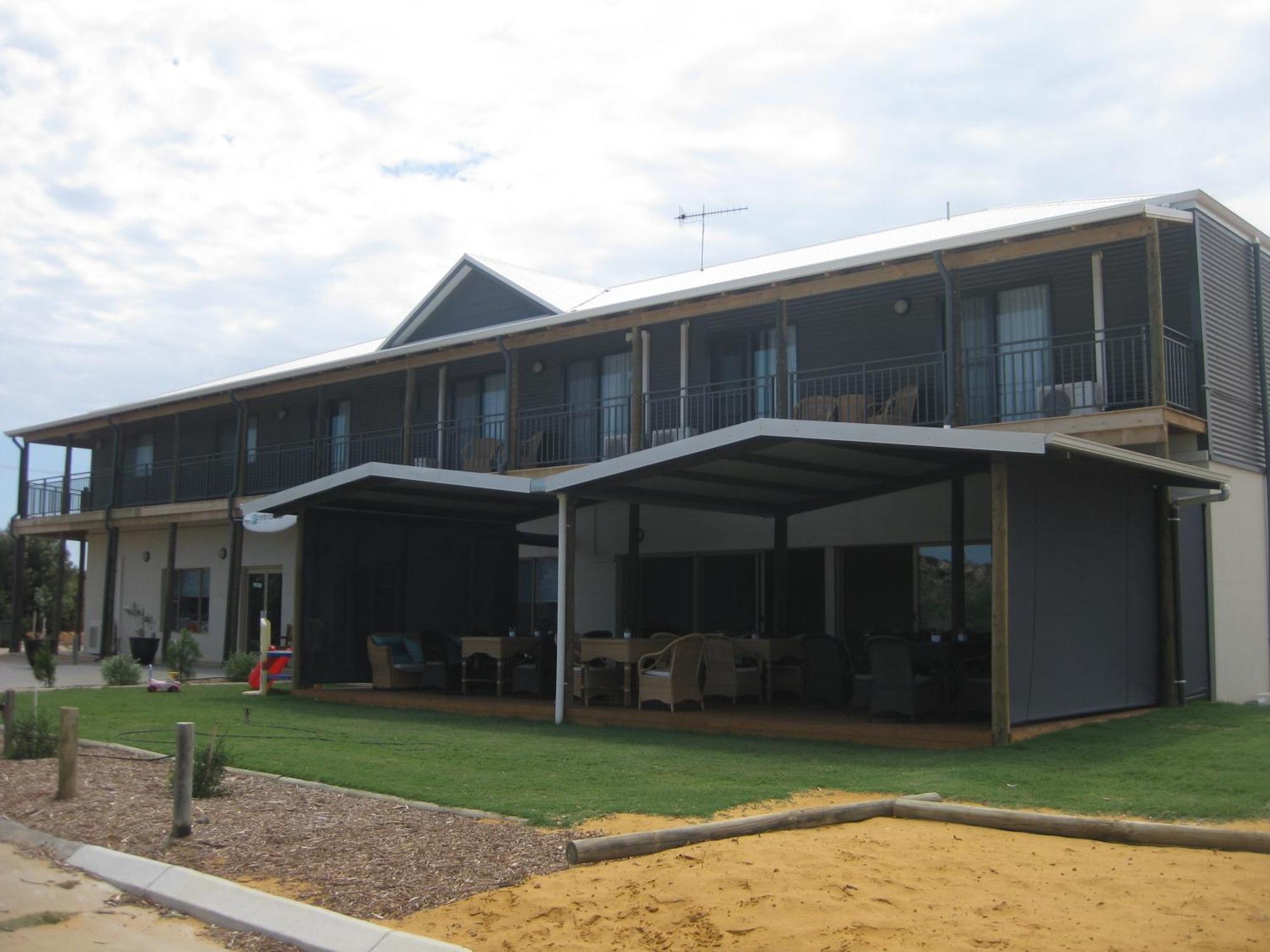 Centrebreak Beach Stay Green Head Exterior photo